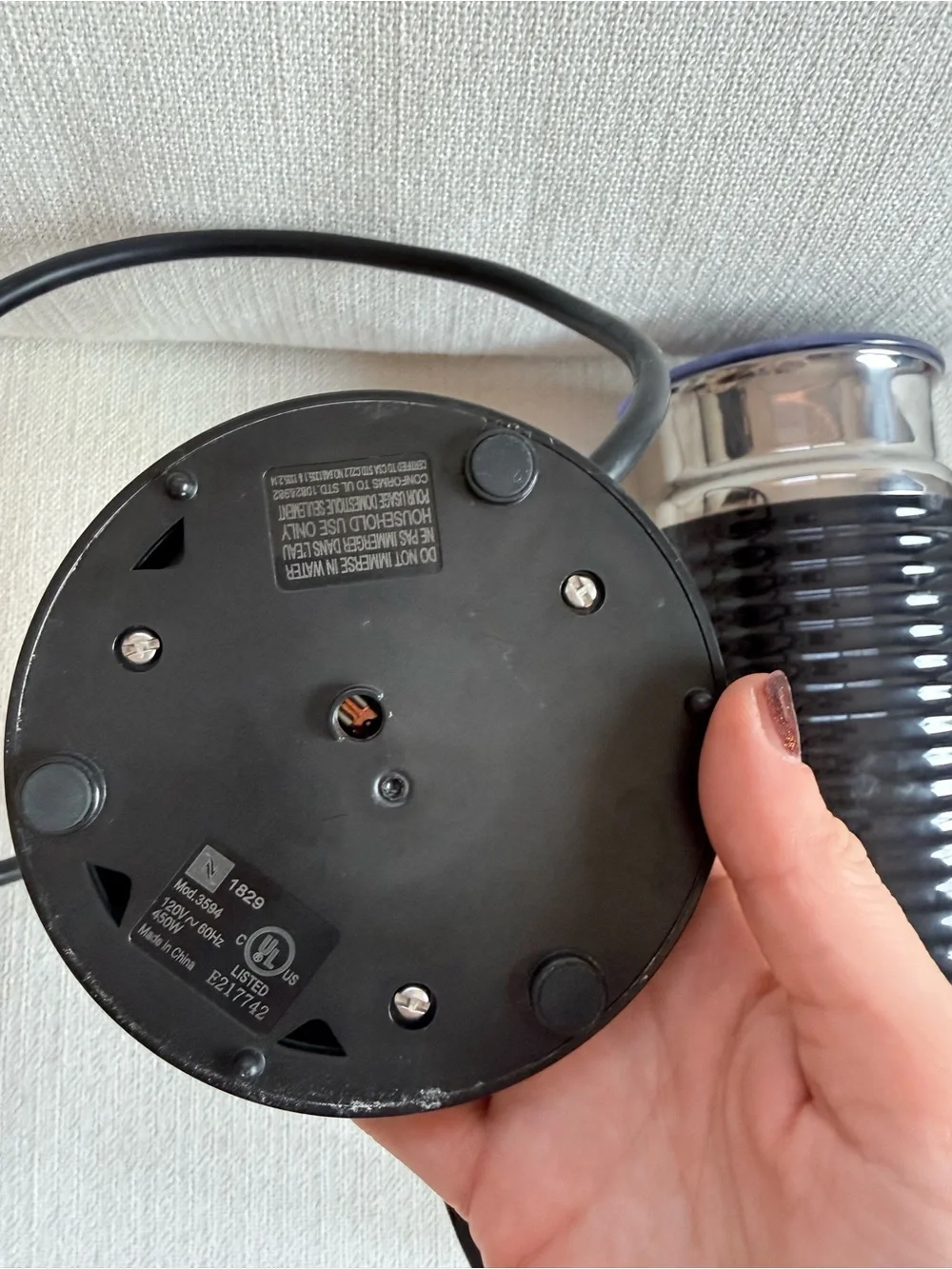 Nespresso Aeroccino 3 Milk Frother - perfect works no flaws